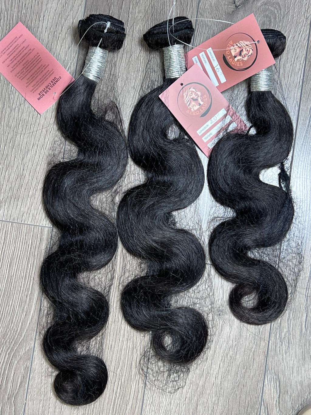 Bundles de cheveux raw Body wave 100% human hair, non traités, doux & soyeux, tenue longue durée, Sans noeud, Sans chute