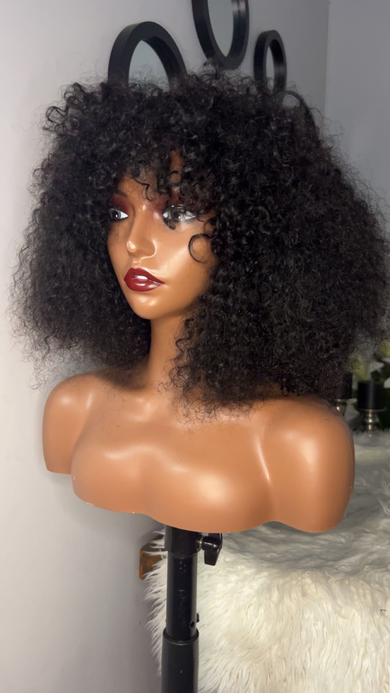 Perruque spanish curly de 12 pouces 3 couleurs disponibles