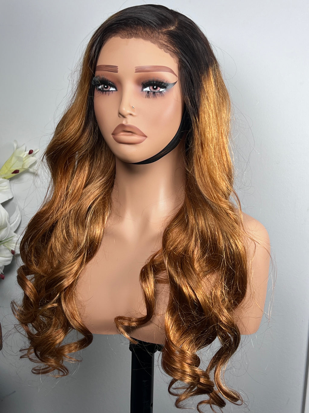 Perruque Afro Ladies prête à porter (wear go) 100% human hair body wave sans colle, avec cordon serrage.