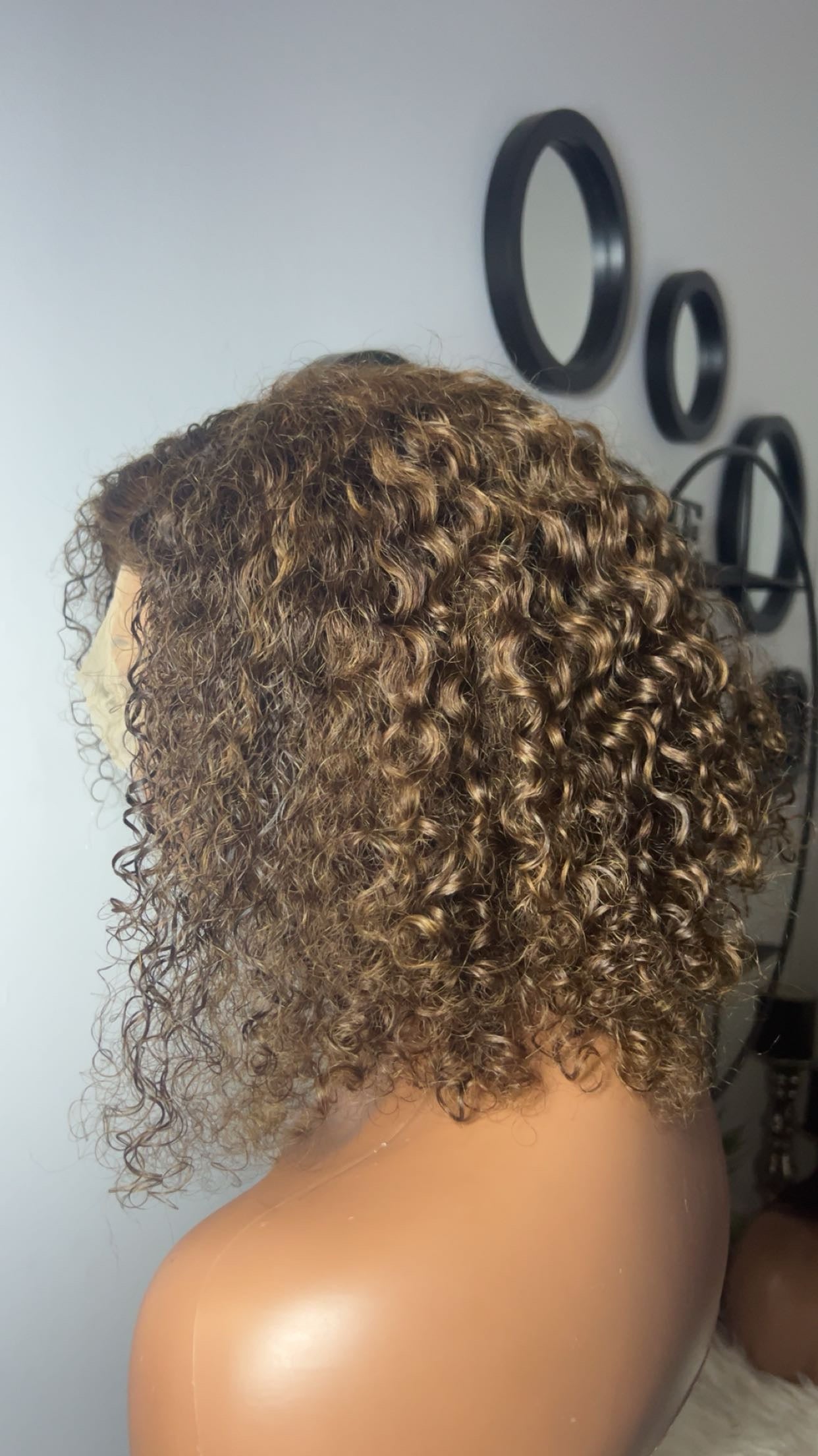 Perruque Jerry curly 12 pouces lace 13x4 couleur brun