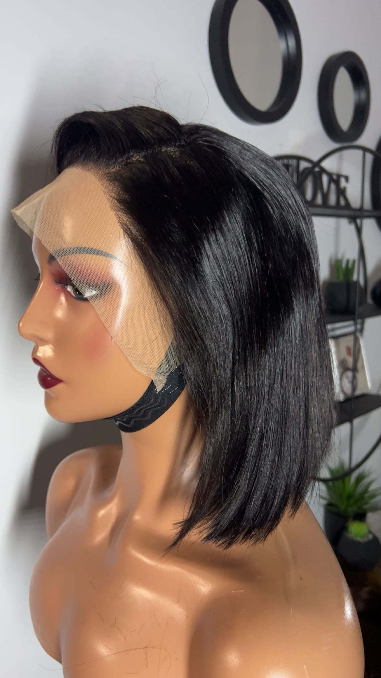 Perruque brésilienne de 10 pouces sur lace 13x4