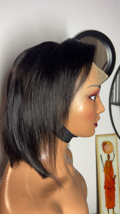 Perruque brésilienne de 10 pouces sur lace 13x4