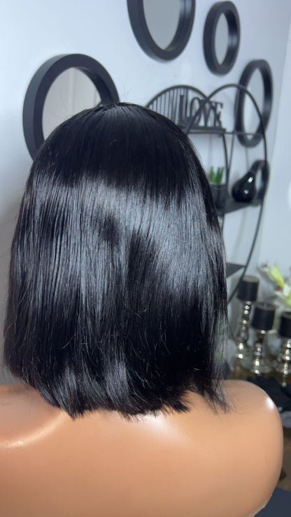 Perruque brésilienne de 10 pouces sur lace 13x4