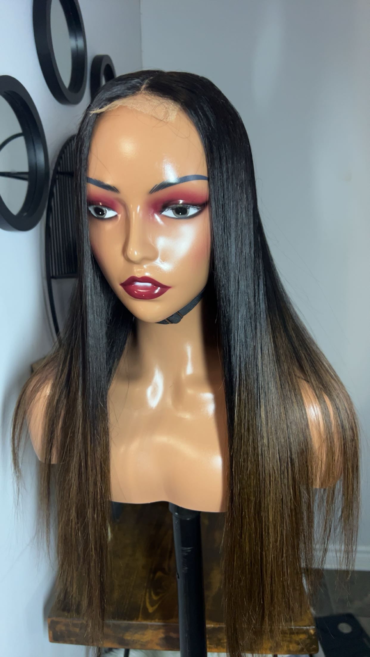 Perruque vietnamienne de 22 pouces SDD Bone straight; densité 300% couleur 1B-4 closure 5X5 transparent