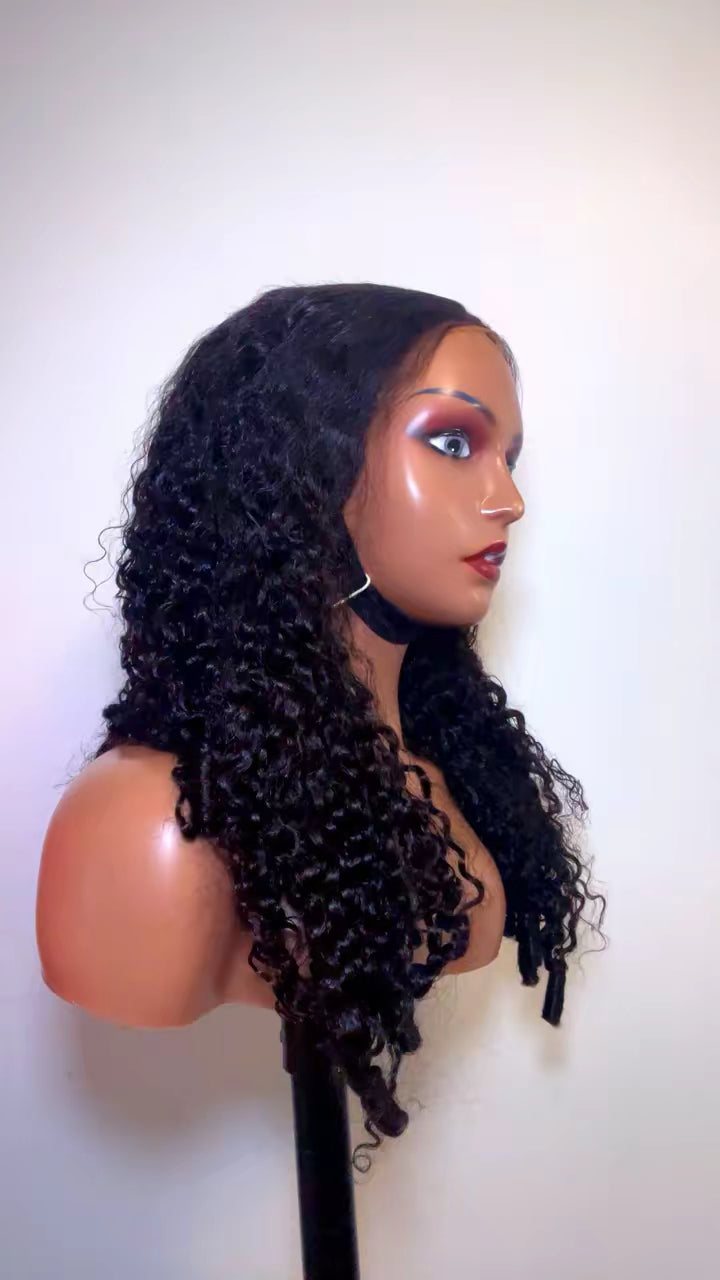 Perruque Afro ladies wear go (prêt à porter) Burmese curly 26 inch- frontal HD 13X6