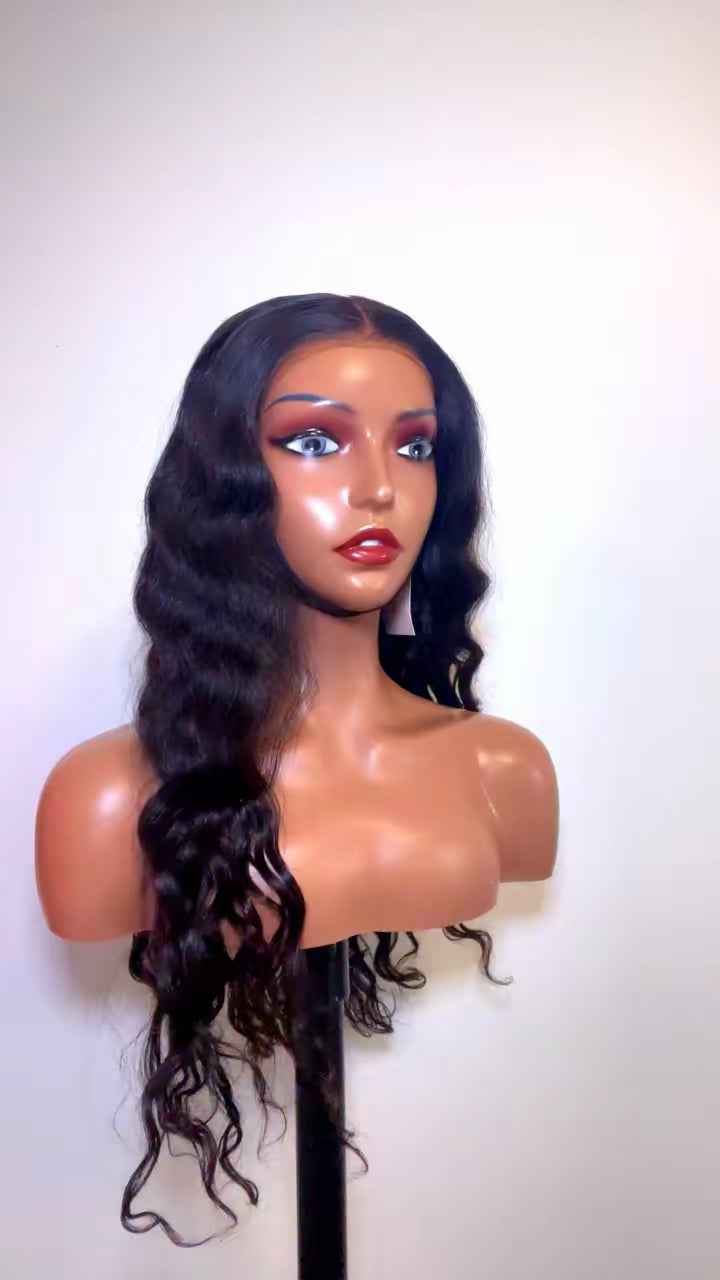 Perruque Afro ladies wear go (prêt à porter) natural wavy 24 inch- closure HD 5X6